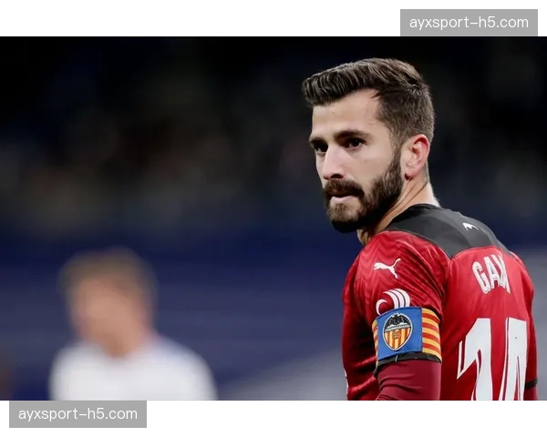 官方：瓦伦西亚与队长加亚续约至2028年