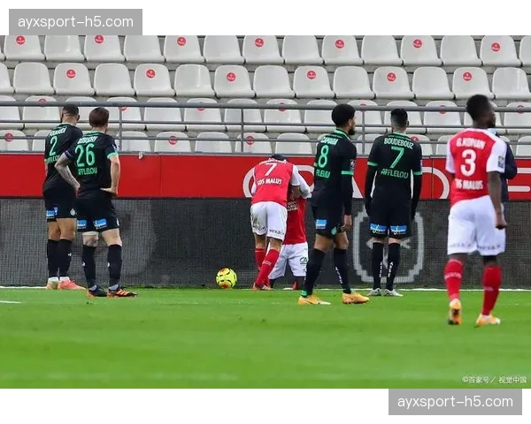 前法国国脚加入摩纳哥教练组,负责指导前锋防守反击跑位 前法国国脚加入摩纳哥教练组,负责指导前锋防守反击跑位