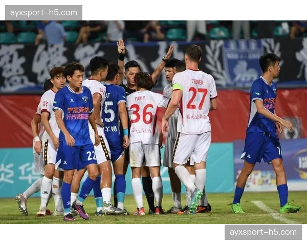 社论：VAR过度介入点球判罚，是否正在扼杀比赛流畅性？