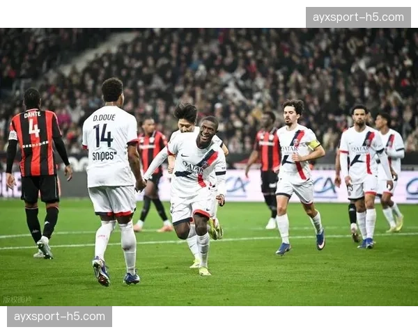 里尔主场2-0战胜图卢兹，重回法甲第三争夺欧冠直通门票